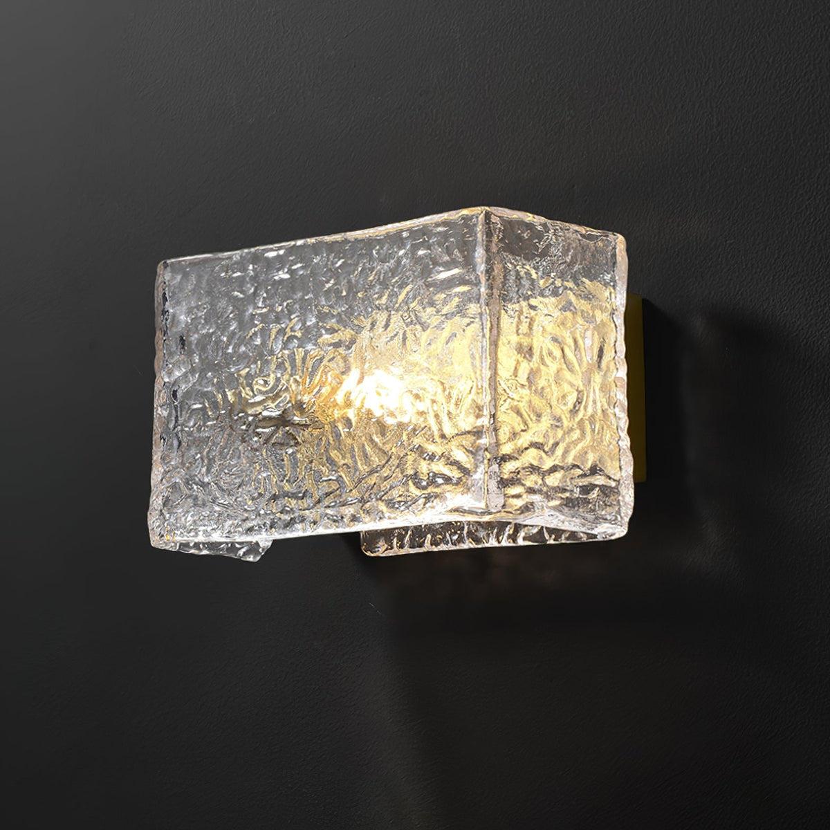 Lunea Wall Light