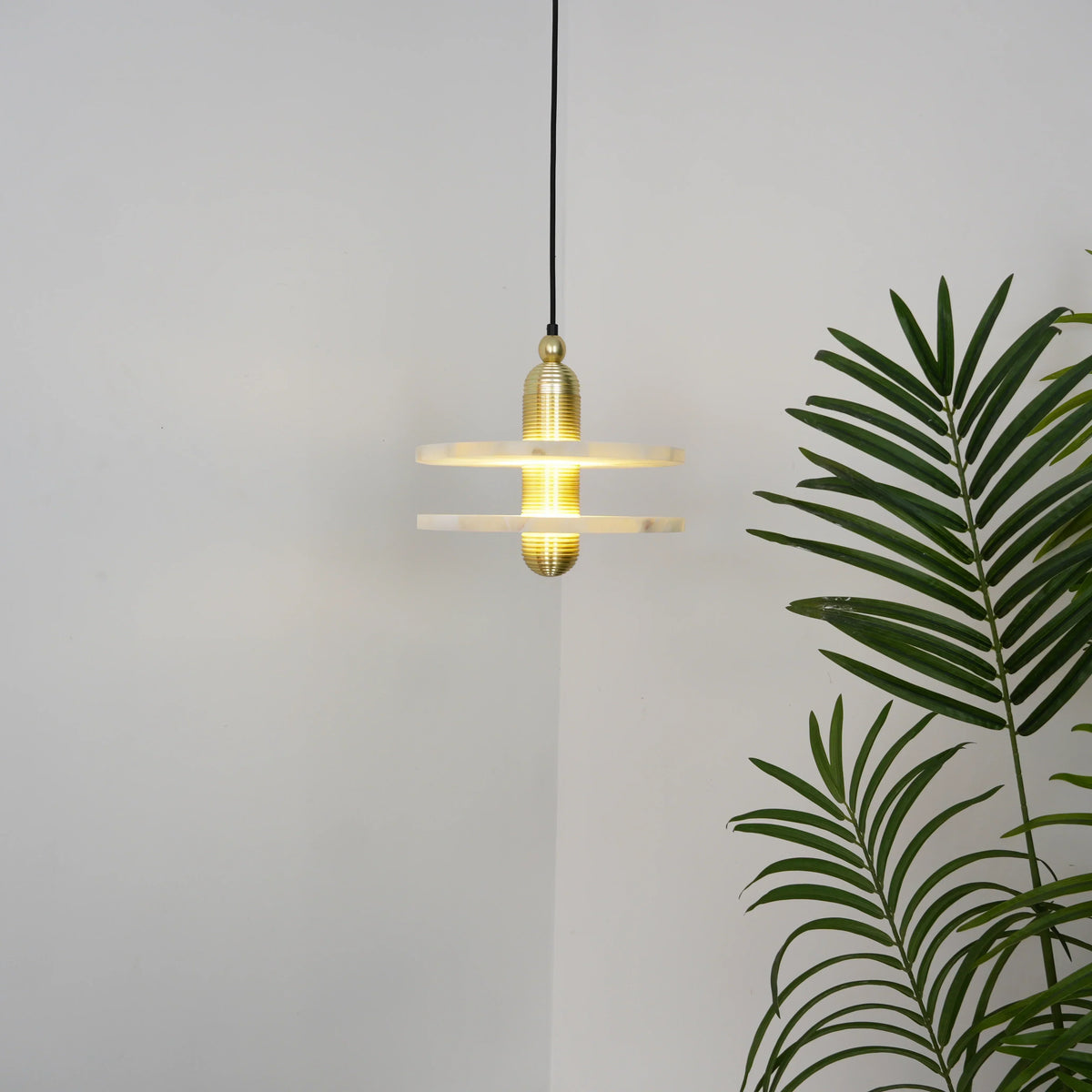Lupa Alabaster Pendant Lamp – Alabaster detail 12
