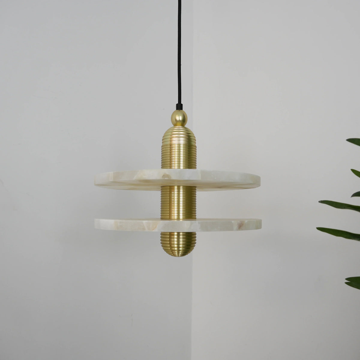 Lupa Alabaster Pendant Lamp – Alabaster detail 13