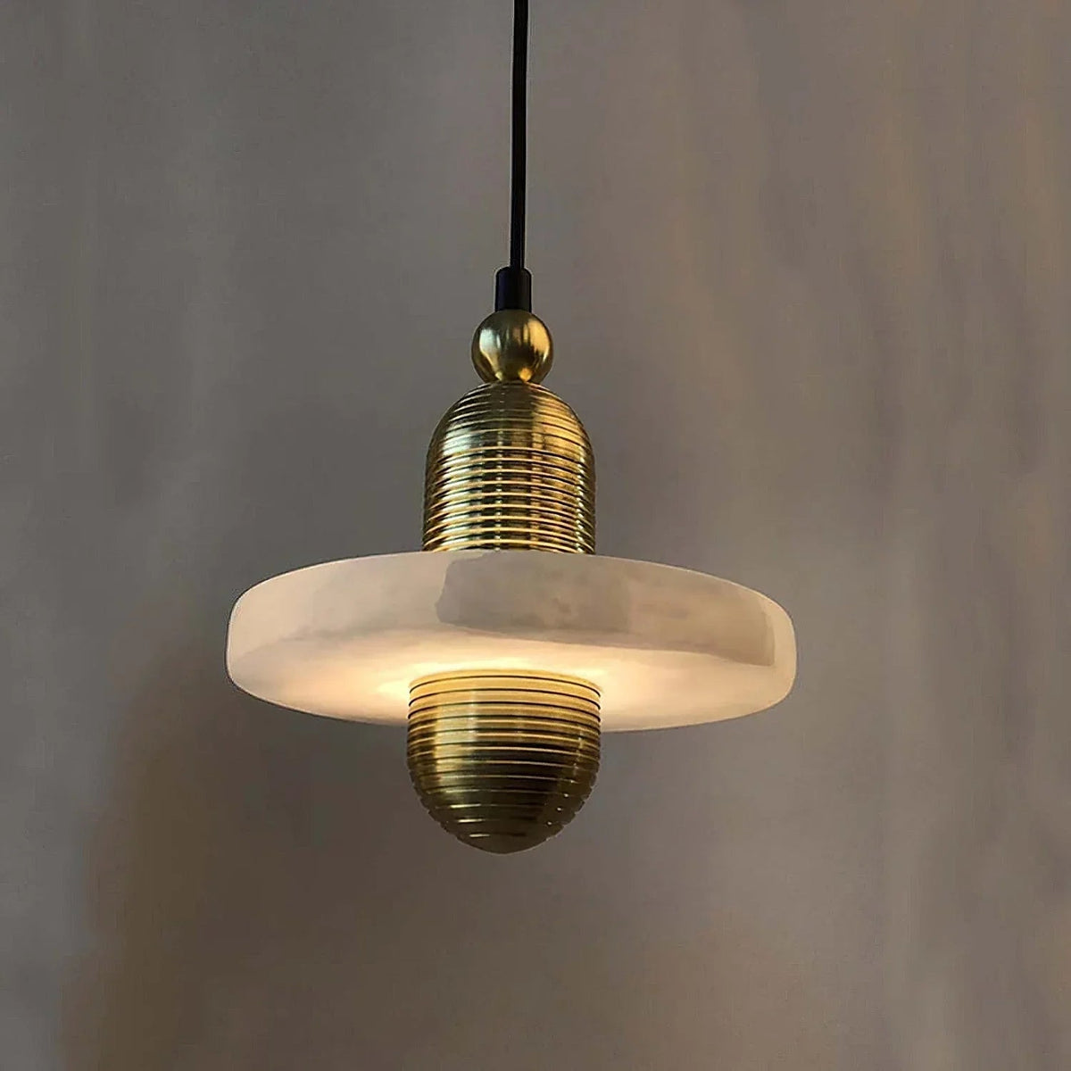 Lupa Alabaster Pendant Lamp – Alabaster detail 10