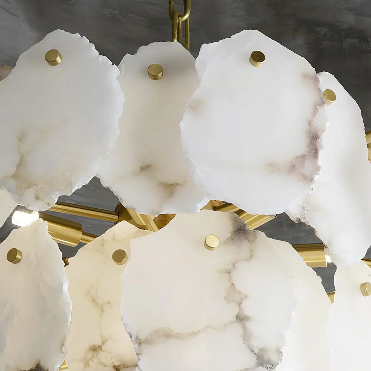 Gloire Alabaster Chandelier – Alabaster detail 19