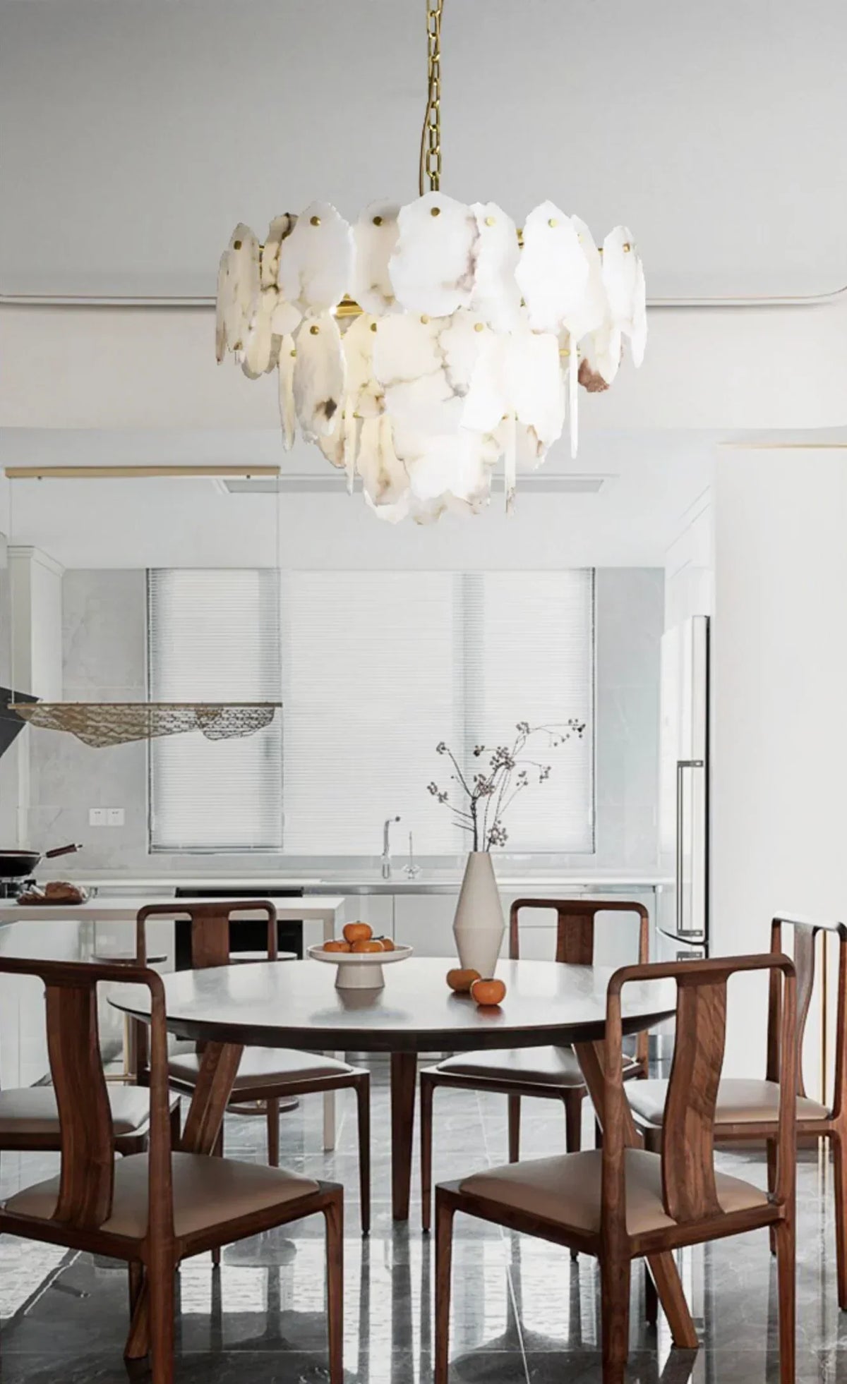 Gloire Alabaster Chandelier – Alabaster detail 8