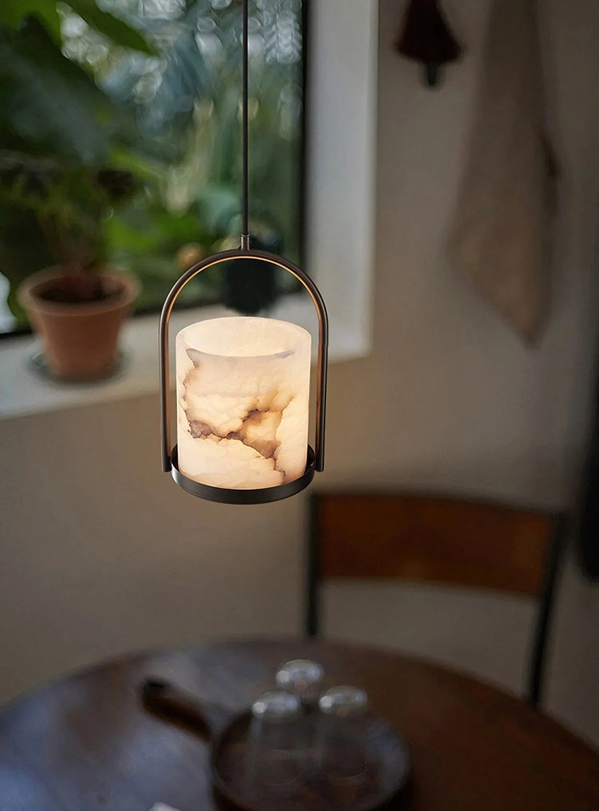 Alabaster Cylinder Pendant Light – Alabaster detail 7