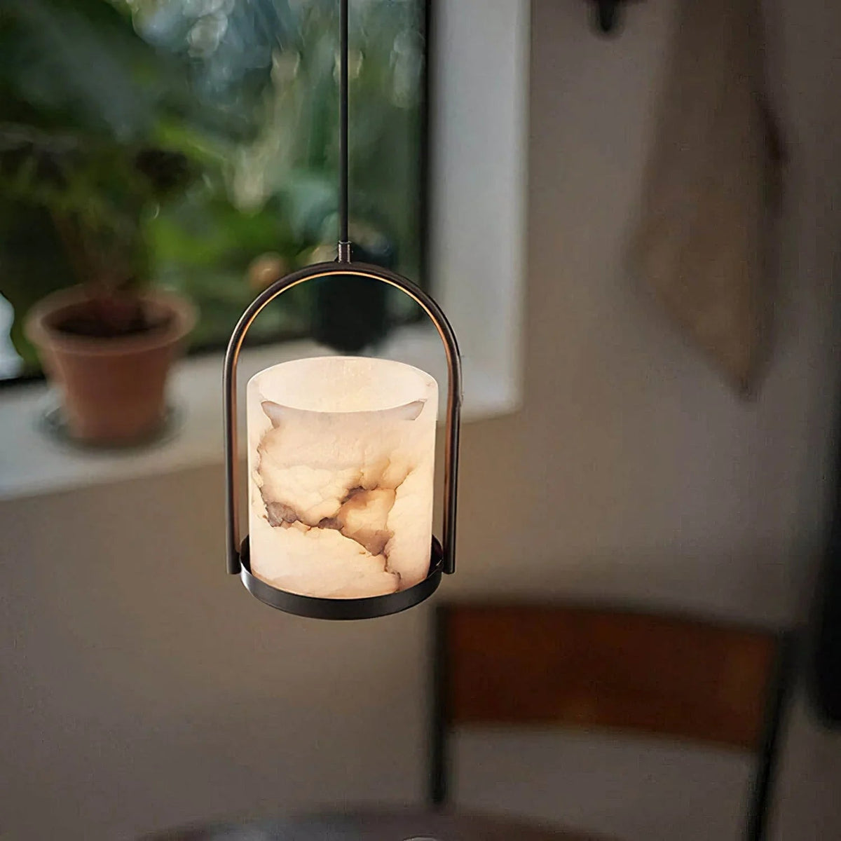 Alabaster Cylinder Pendant Light – Alabaster detail 3