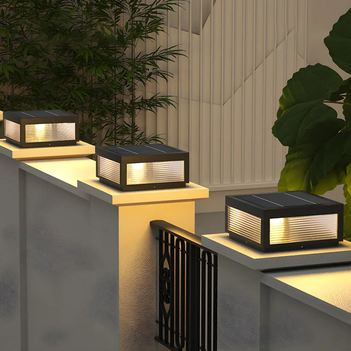 Modern Birillo Glass Garden Outdoor Light – Glass detail 7
