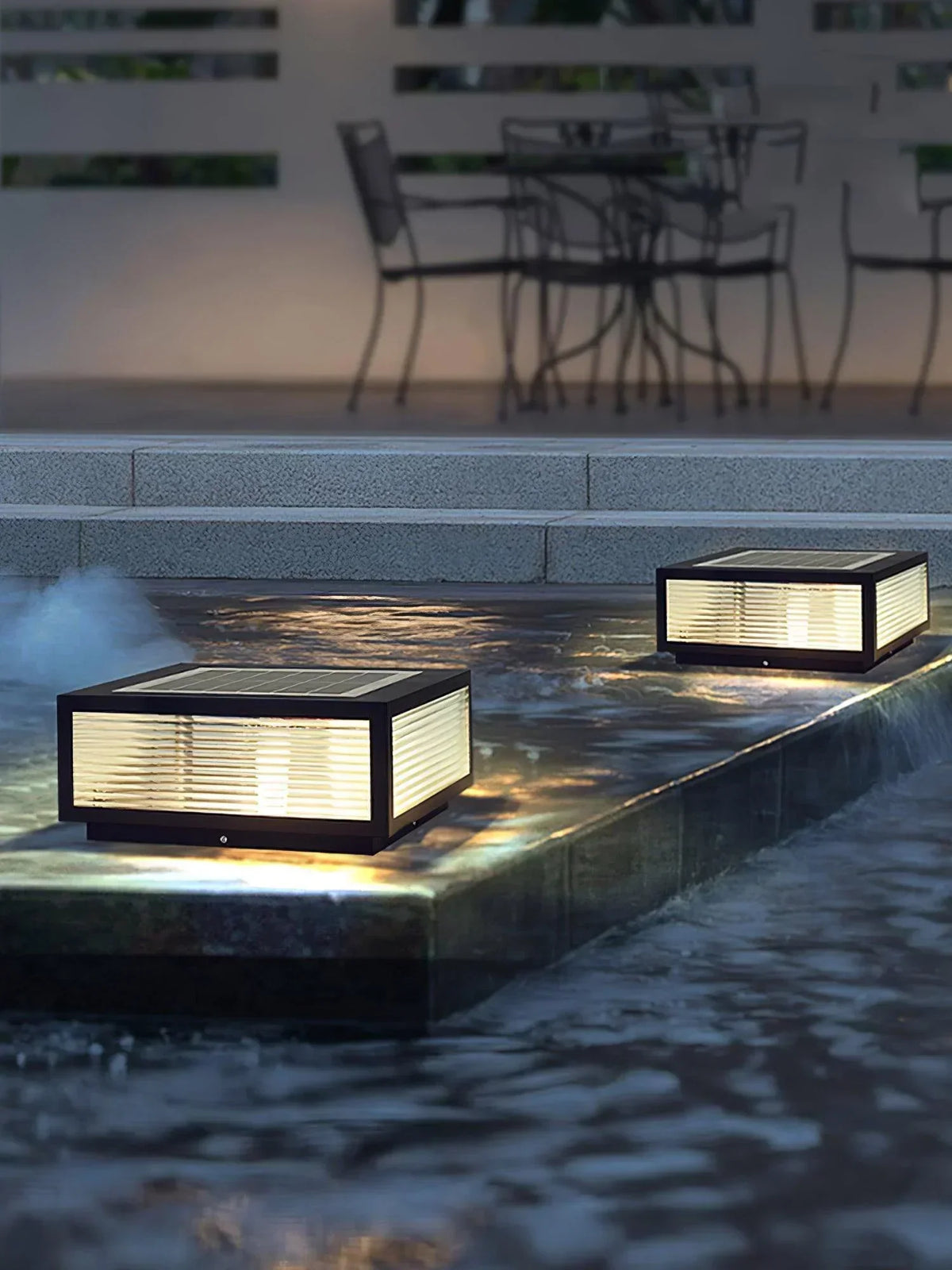 Modern Birillo Glass Garden Outdoor Light – Glass detail 13
