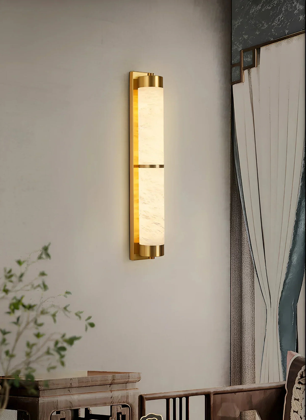 Cylindra Alabaster Brass Wall Light – Alabaster detail 9