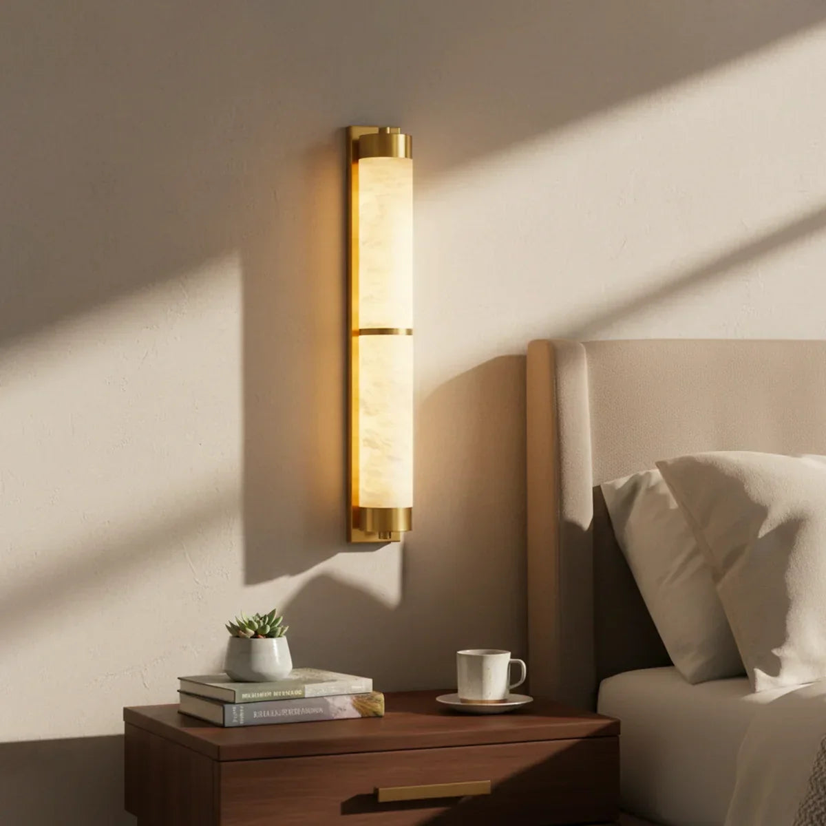 Cylindra Alabaster Brass Wall Light – Alabaster detail 7