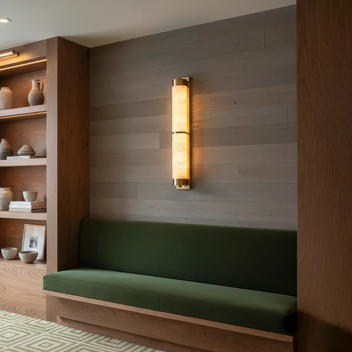 Cylindra Alabaster Brass Wall Light – Alabaster detail 11