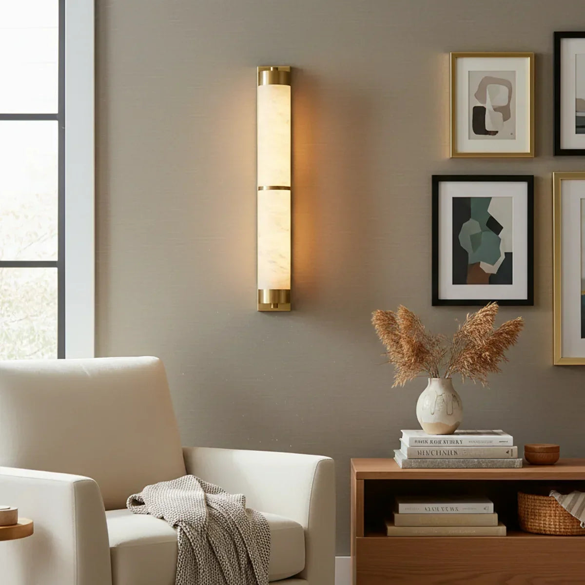 Cylindra Alabaster Brass Wall Light – Alabaster detail 6