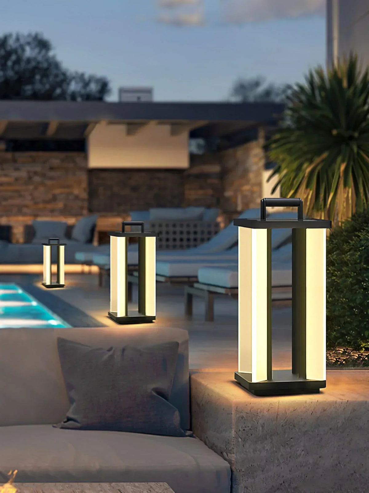 Modern Metroluxe Simple Outdoor Steel Light – Steel detail 4