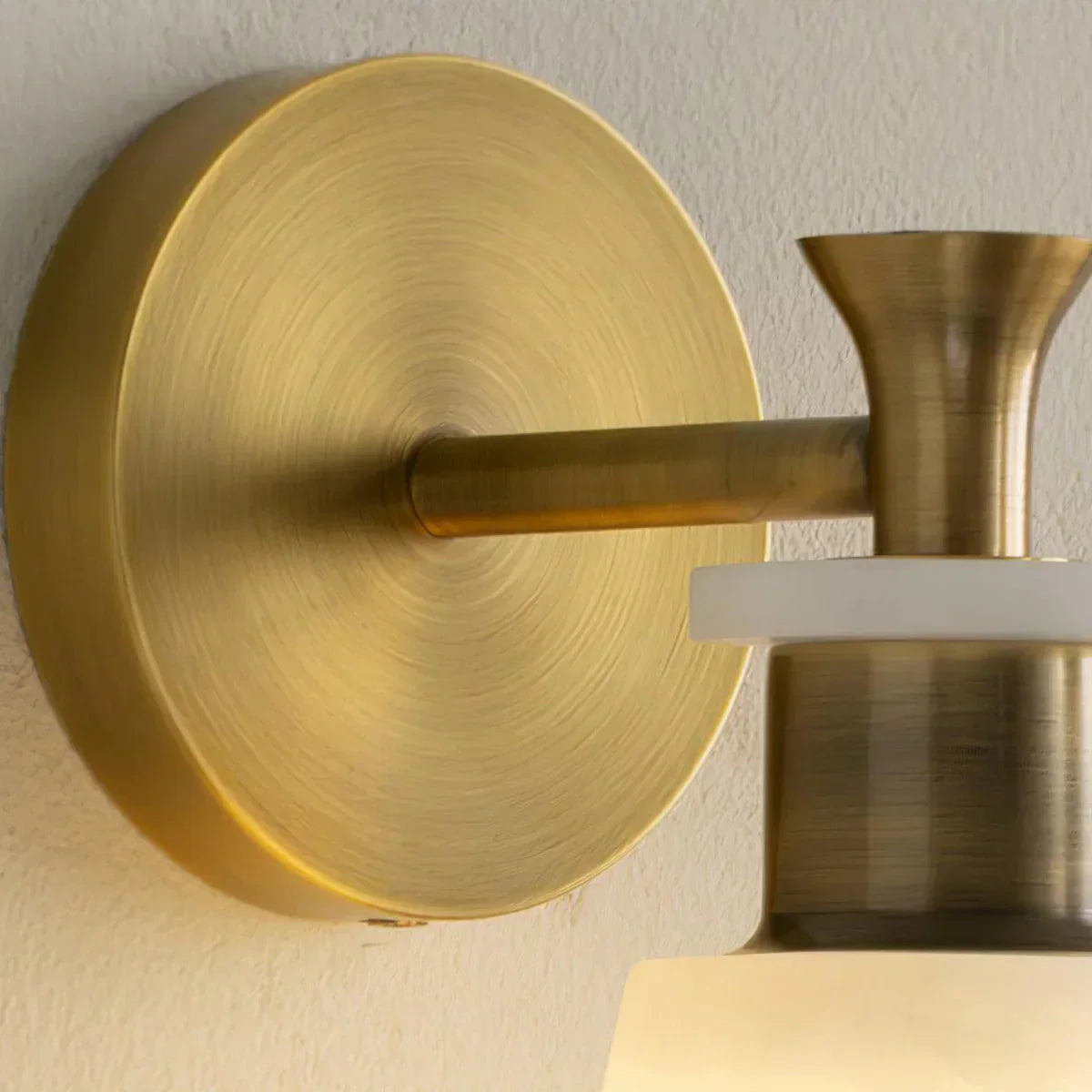Conical Tapered Alabaster Wall Sconce – Alabaster detail 13