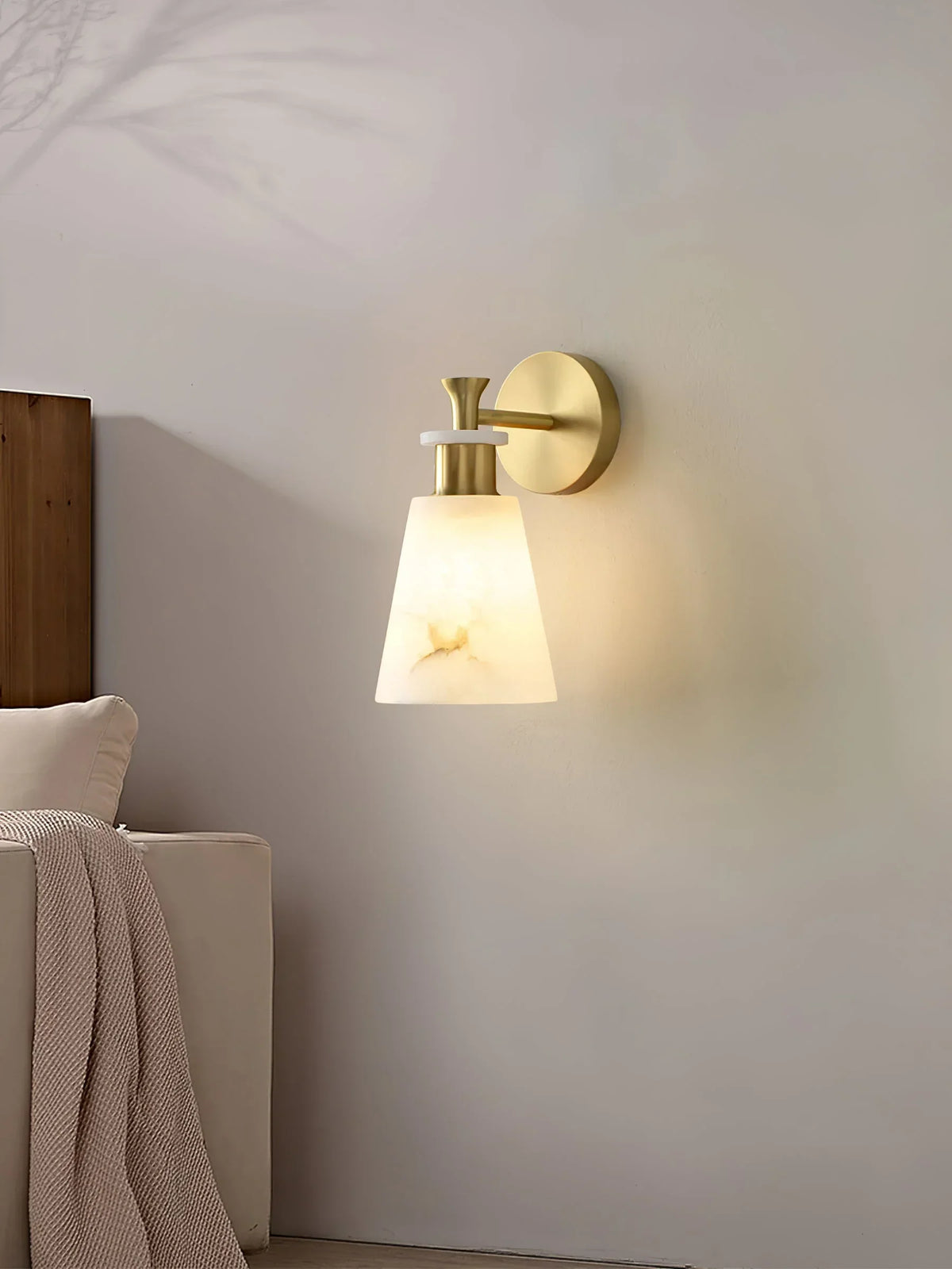 Conical Tapered Alabaster Wall Sconce – Alabaster detail 17