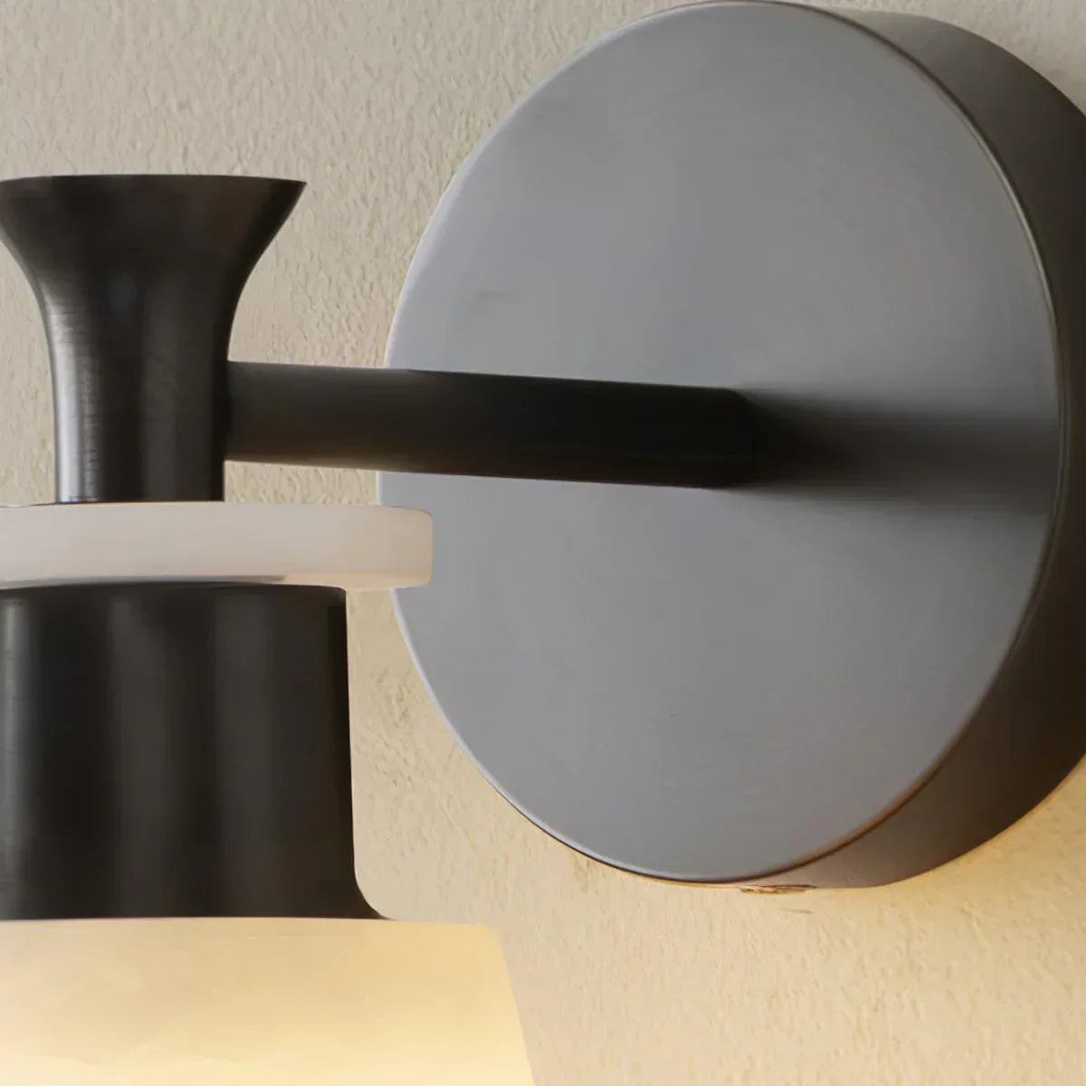 Conical Tapered Alabaster Wall Sconce – Alabaster detail 15