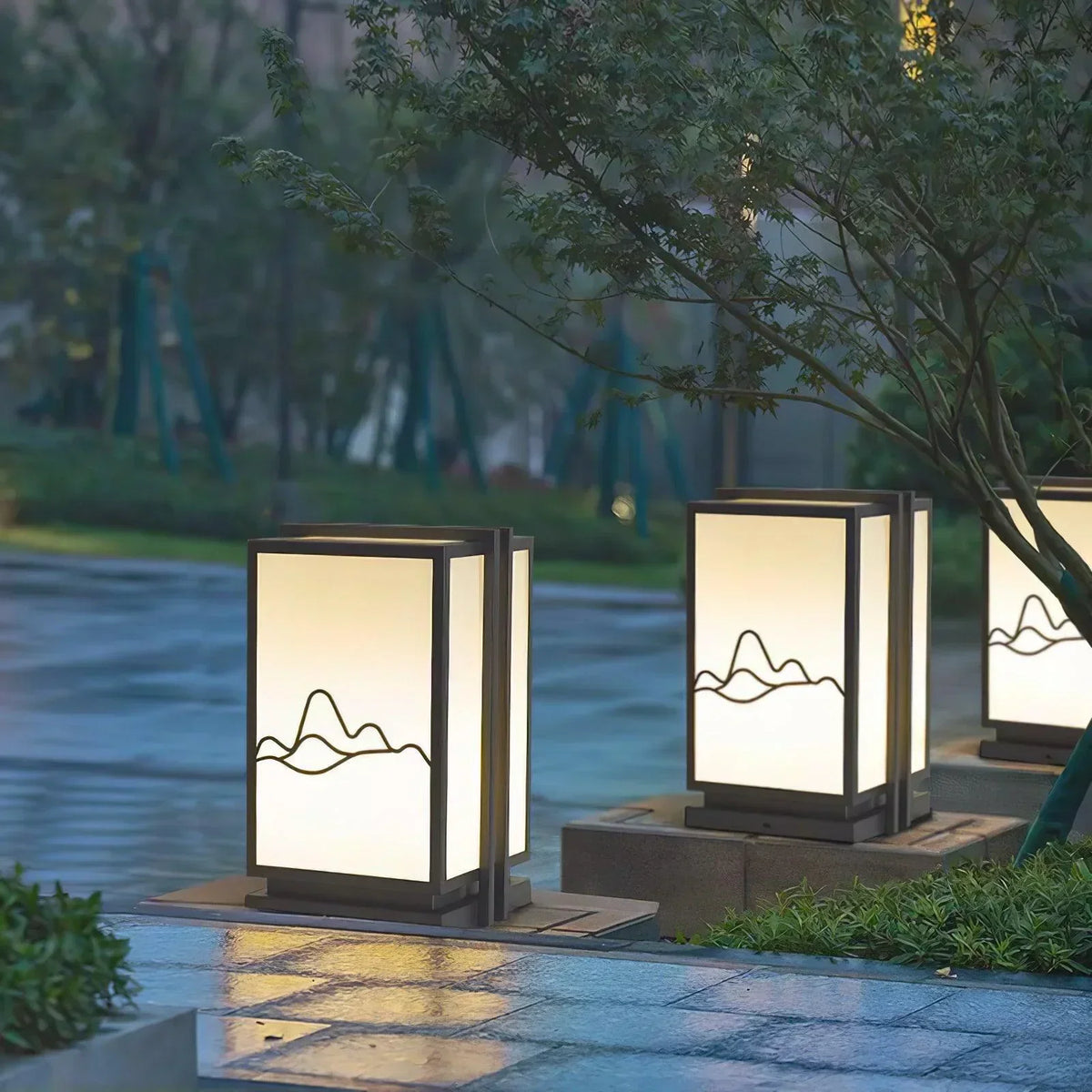 Mountain Acrylic Outdoor Post Steel Light – Steel detail 3