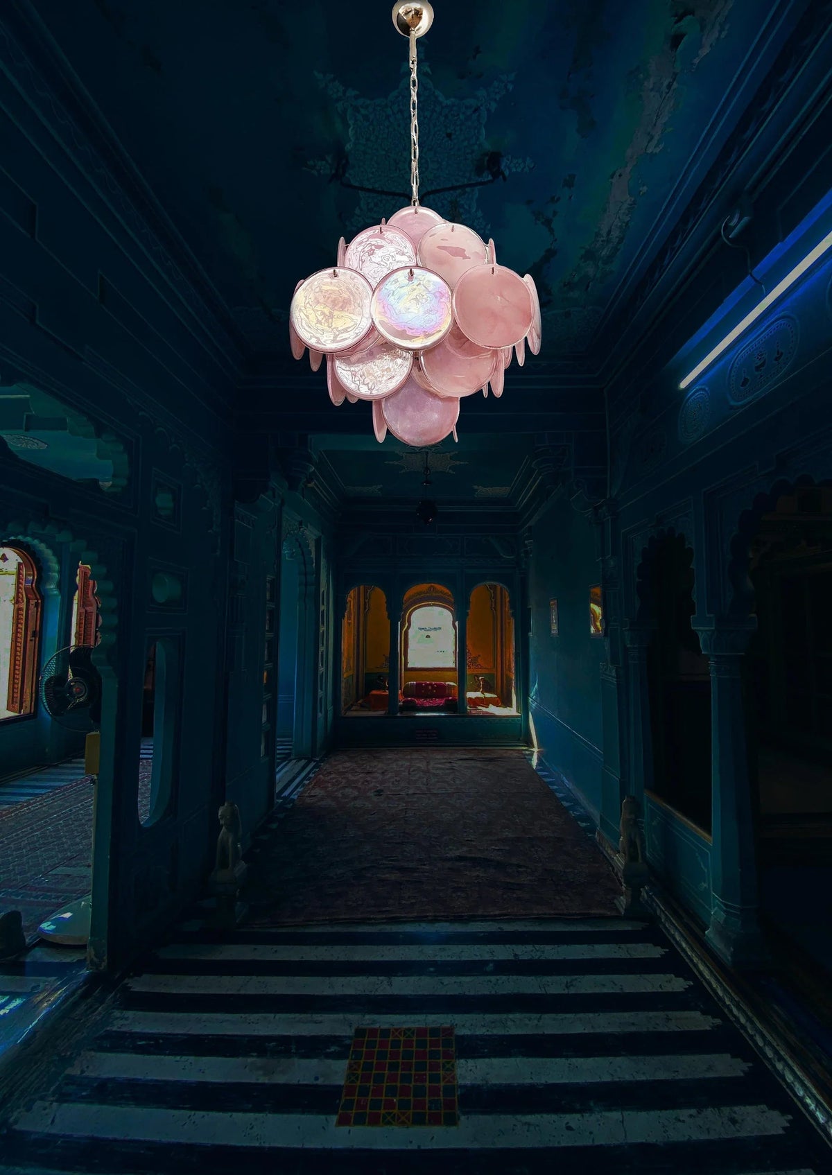 Round Pink Glass Chandelier – Glass detail 15