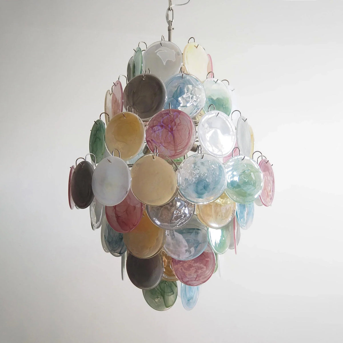 Round Colored Layered Glass Chandelier – Glass detail 17