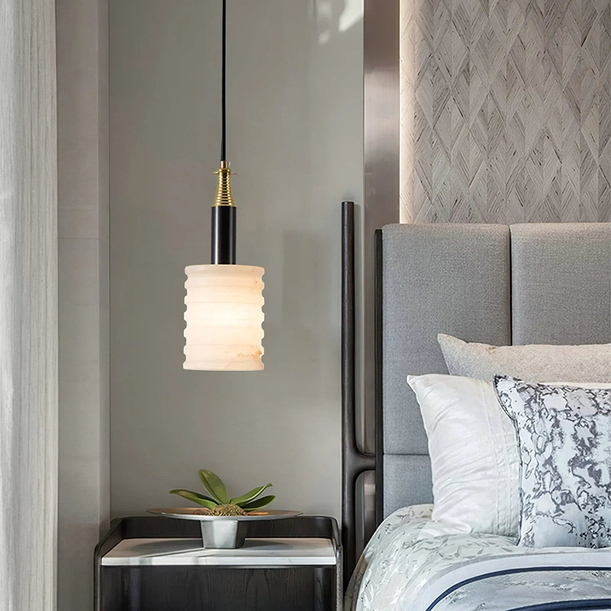 Alabaster Cylindrical Thread Pendant Light – Alabaster detail 5