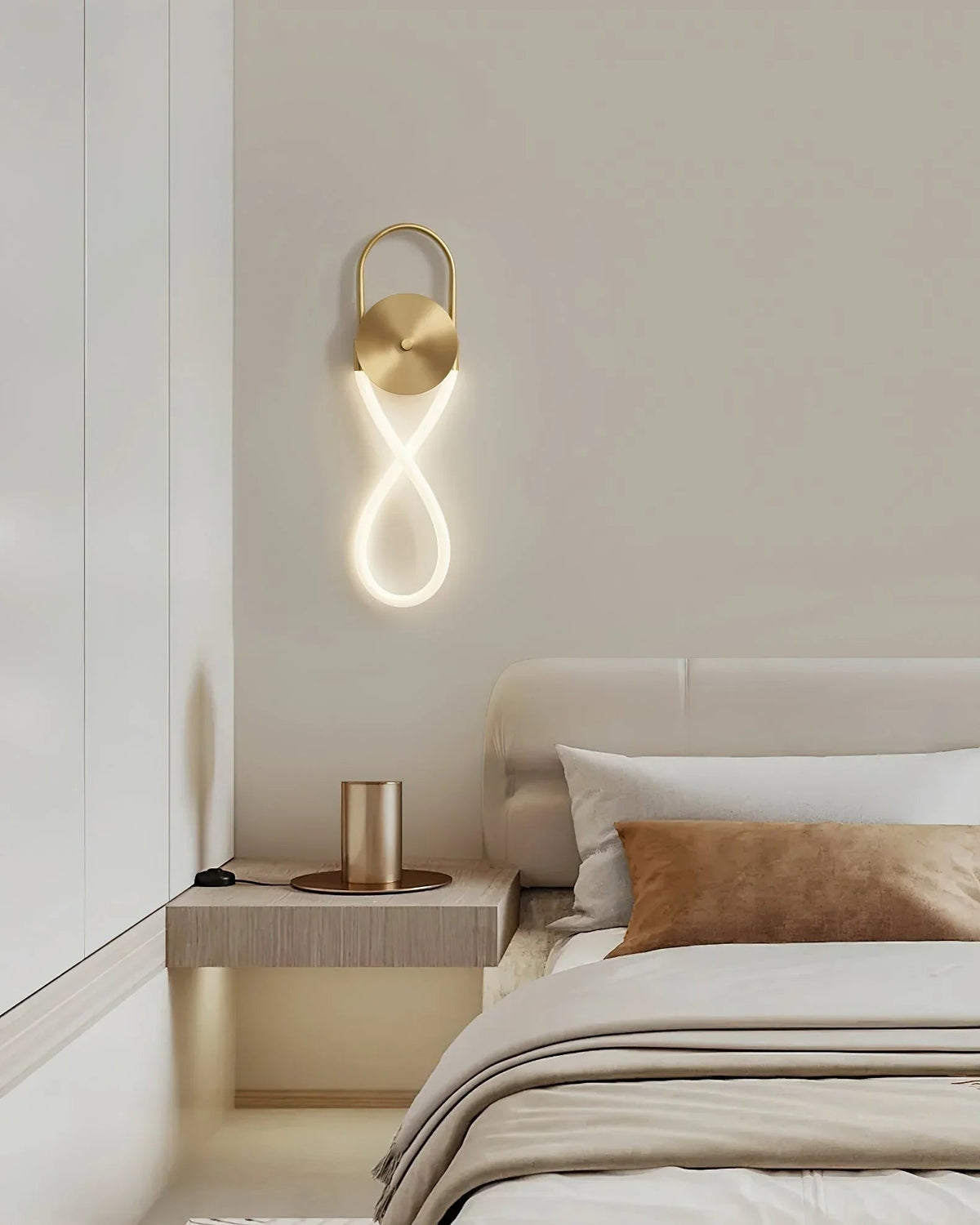 Necklace Loop Brass Wall Lamp – Brass detail 9