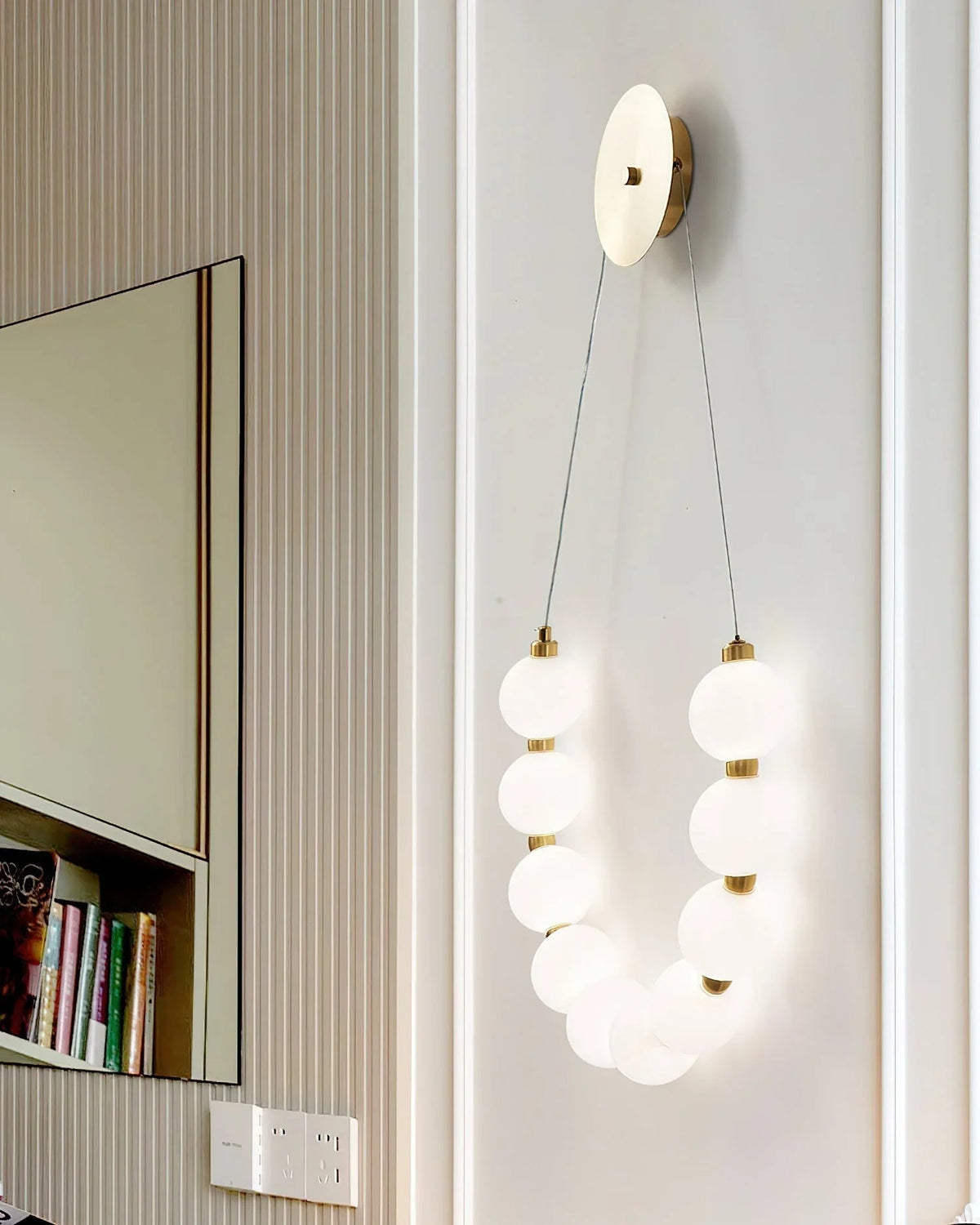 Necklace Loop Brass Wall Lamp – Brass detail 13
