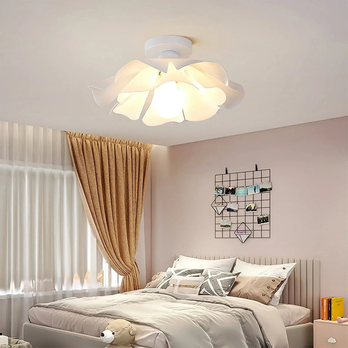Nightbloom Ceiling Lamp Acrylic – Acrylic detail 5