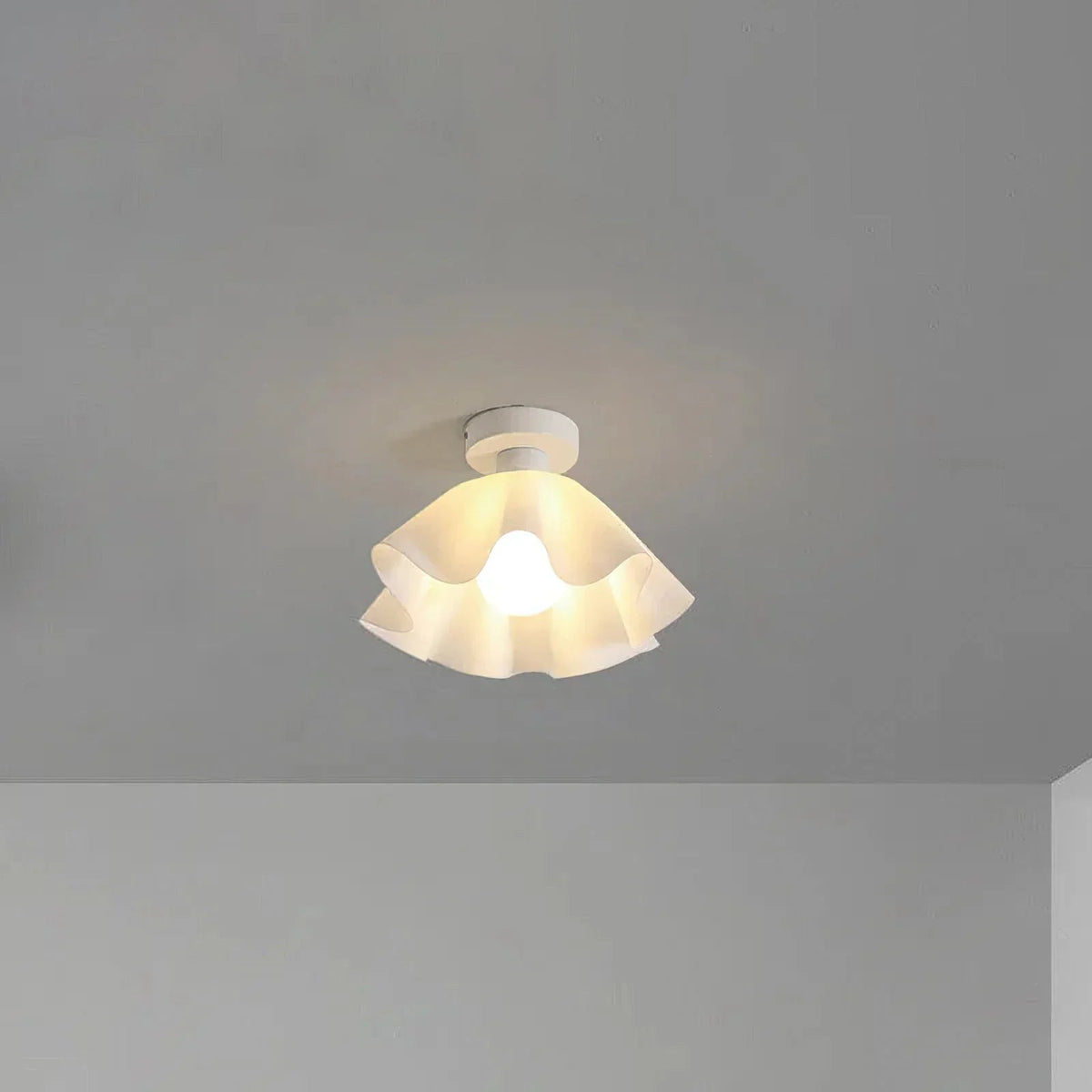 Nightbloom Ceiling Lamp Acrylic – Acrylic detail 19