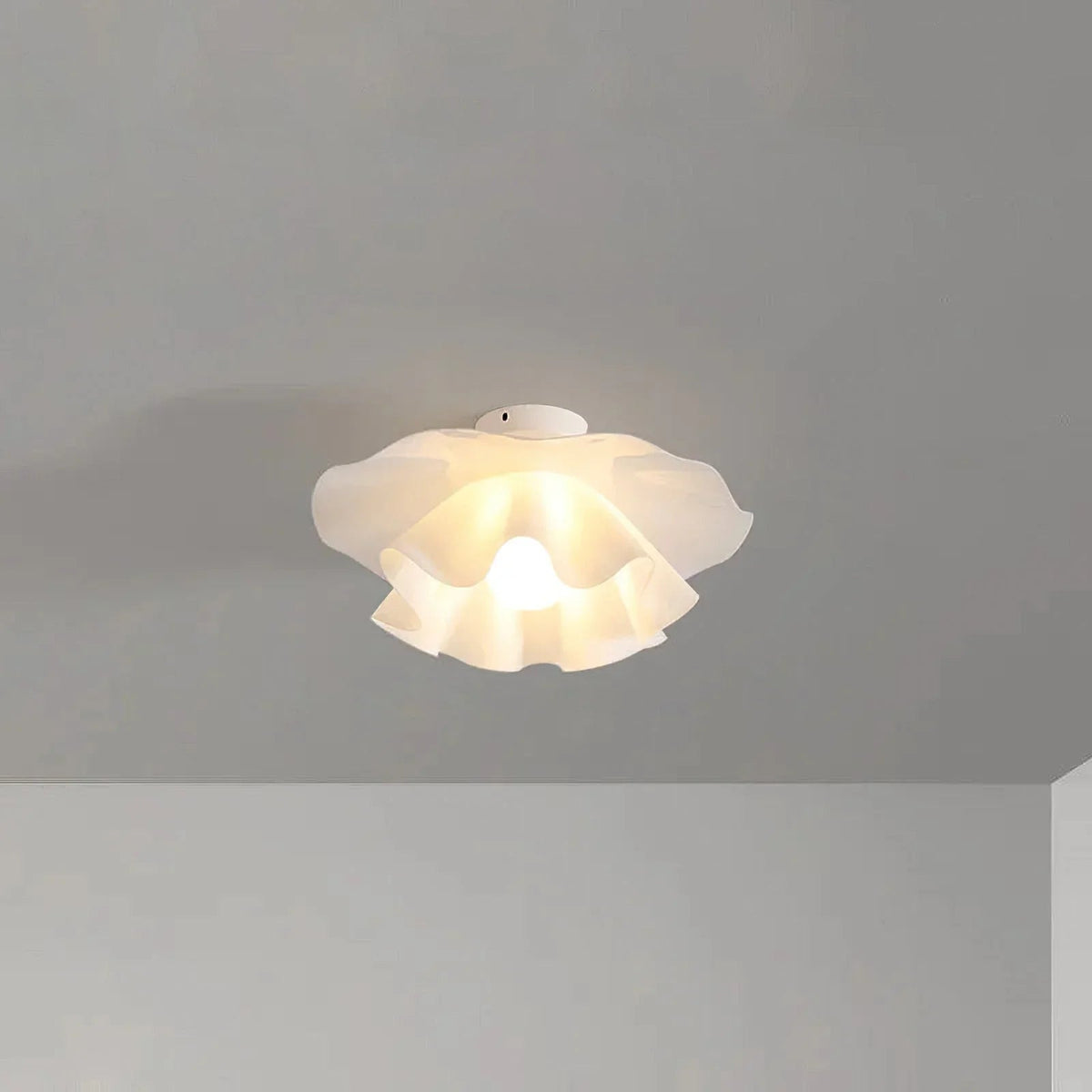 Nightbloom Ceiling Lamp Acrylic – Acrylic detail 20