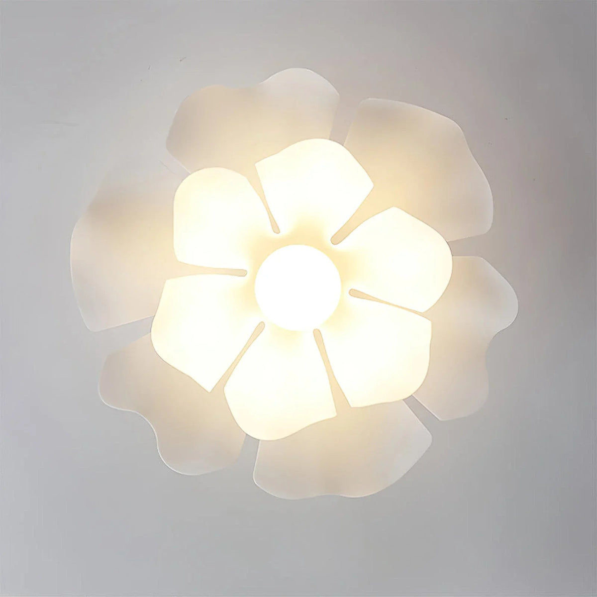 Nightbloom Ceiling Lamp Acrylic – Acrylic detail 16