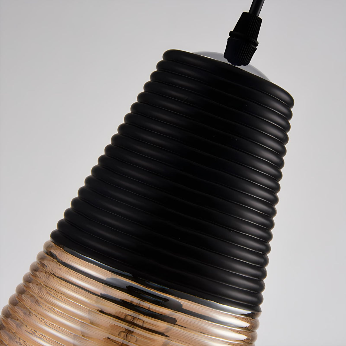 Industrial Style Glass Pendant Light for Kitchen – Glass detail 19