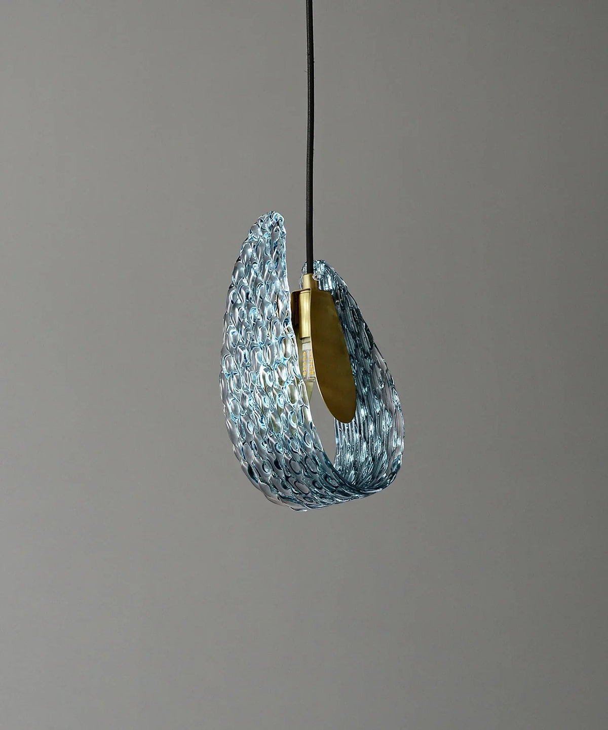Petal Blue Glass Pendant Light – Glass detail 14