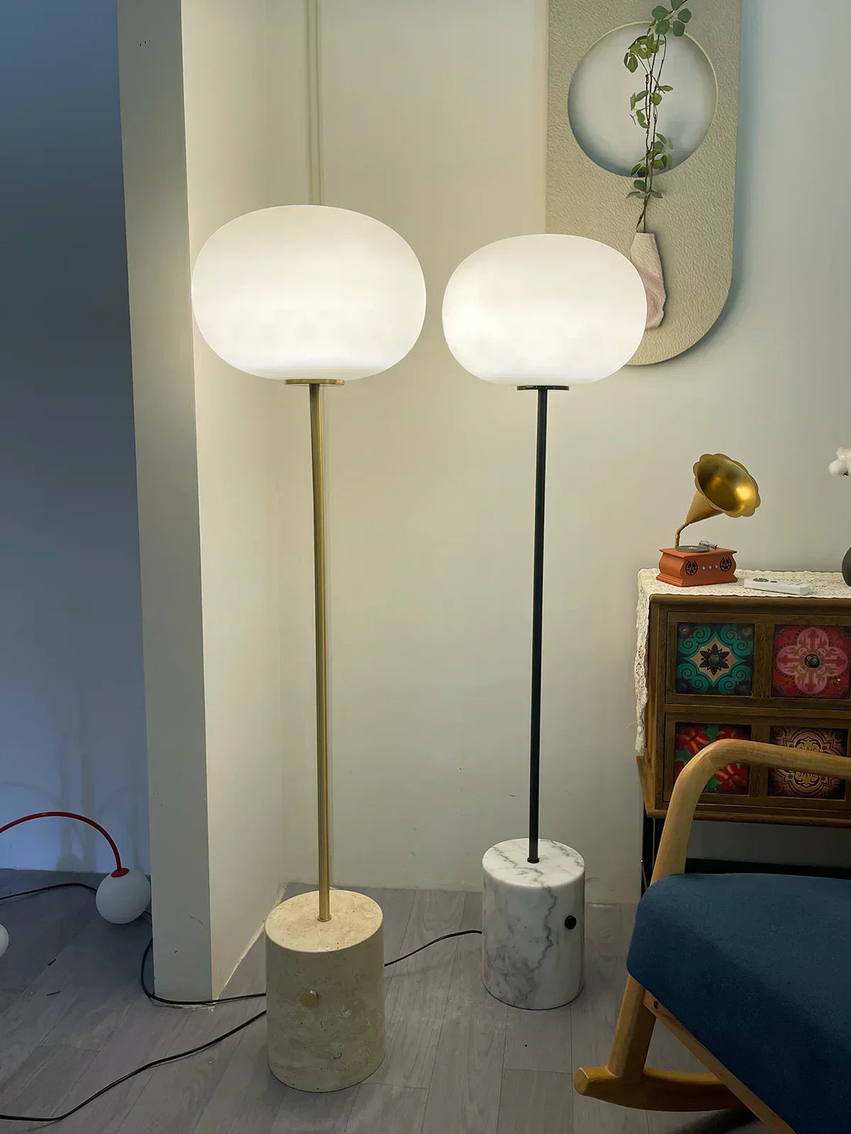Pillar Lumina Glass Orb Travertine Floor Lamp – Travertine detail 9