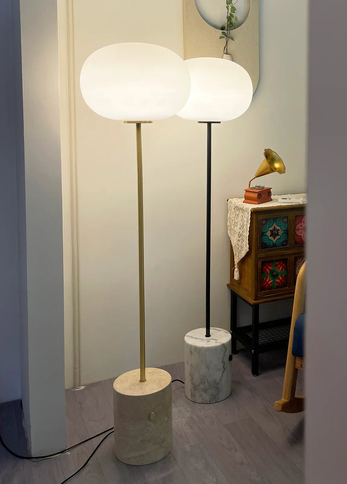 Pillar Lumina Glass Orb Travertine Floor Lamp – Travertine detail 11