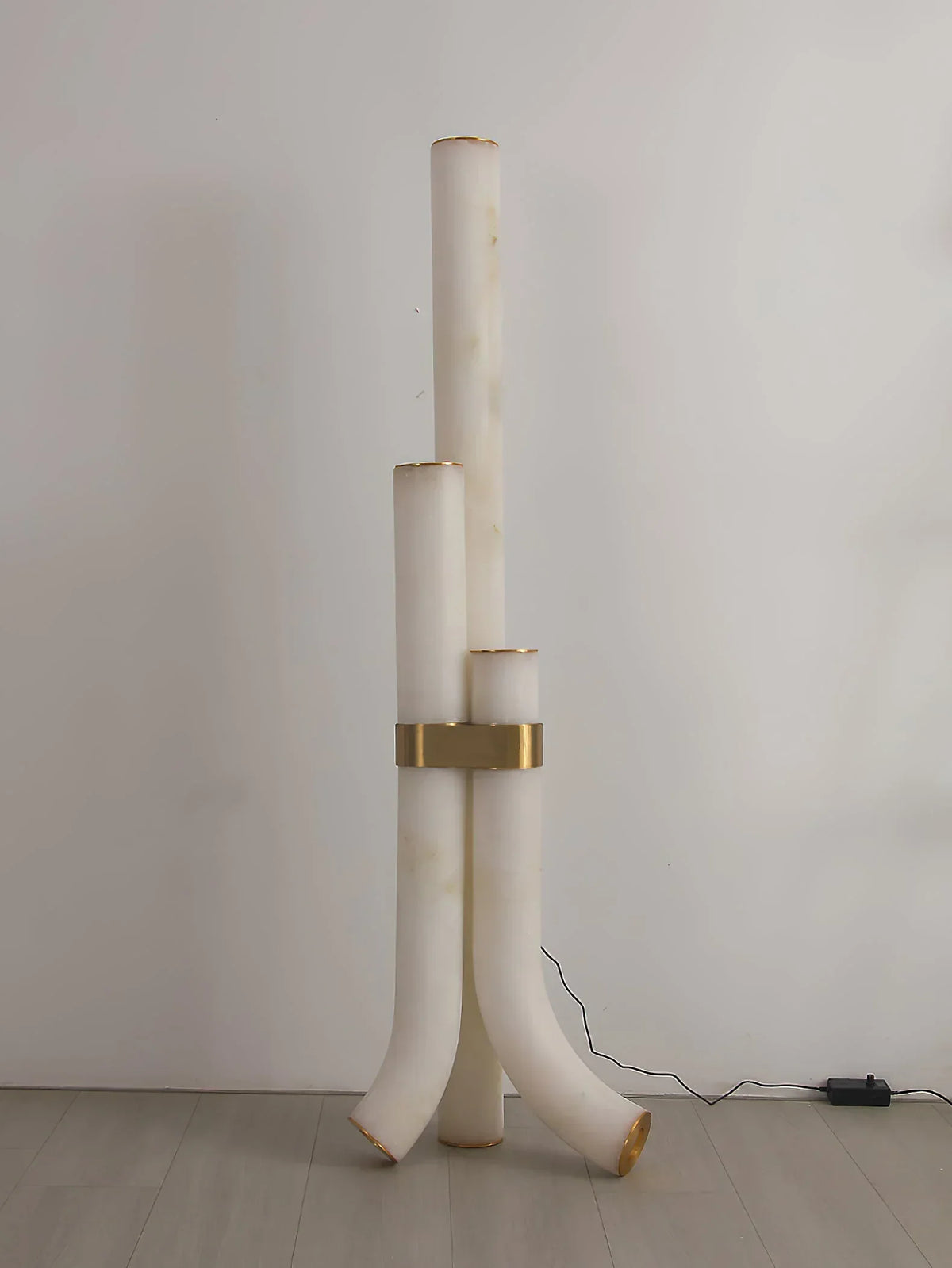 Piped Alabaster Floor Lamp – Alabaster detail 19