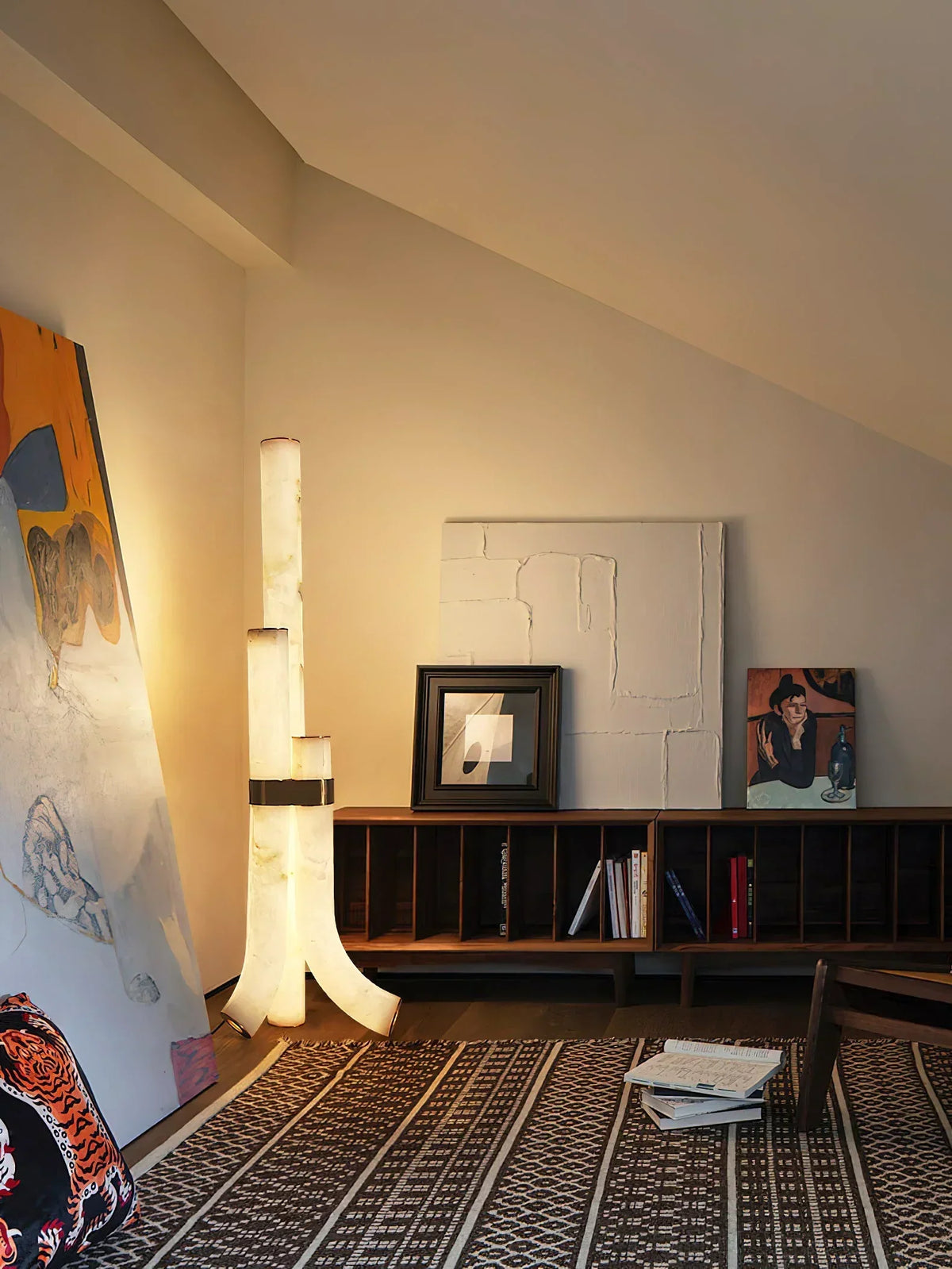 Piped Alabaster Floor Lamp – Alabaster detail 14