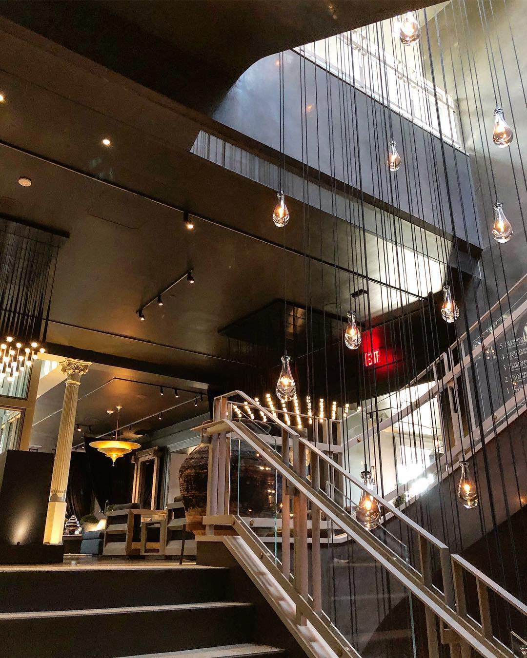 Raindrop Linear Crystal Chandelier – Crystal detail 64
