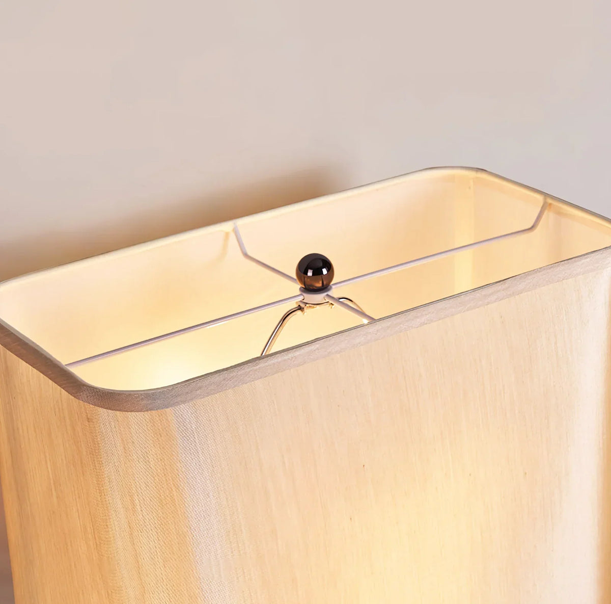 Rectangular Arco Travertine Table Lamp – Travertine detail 8