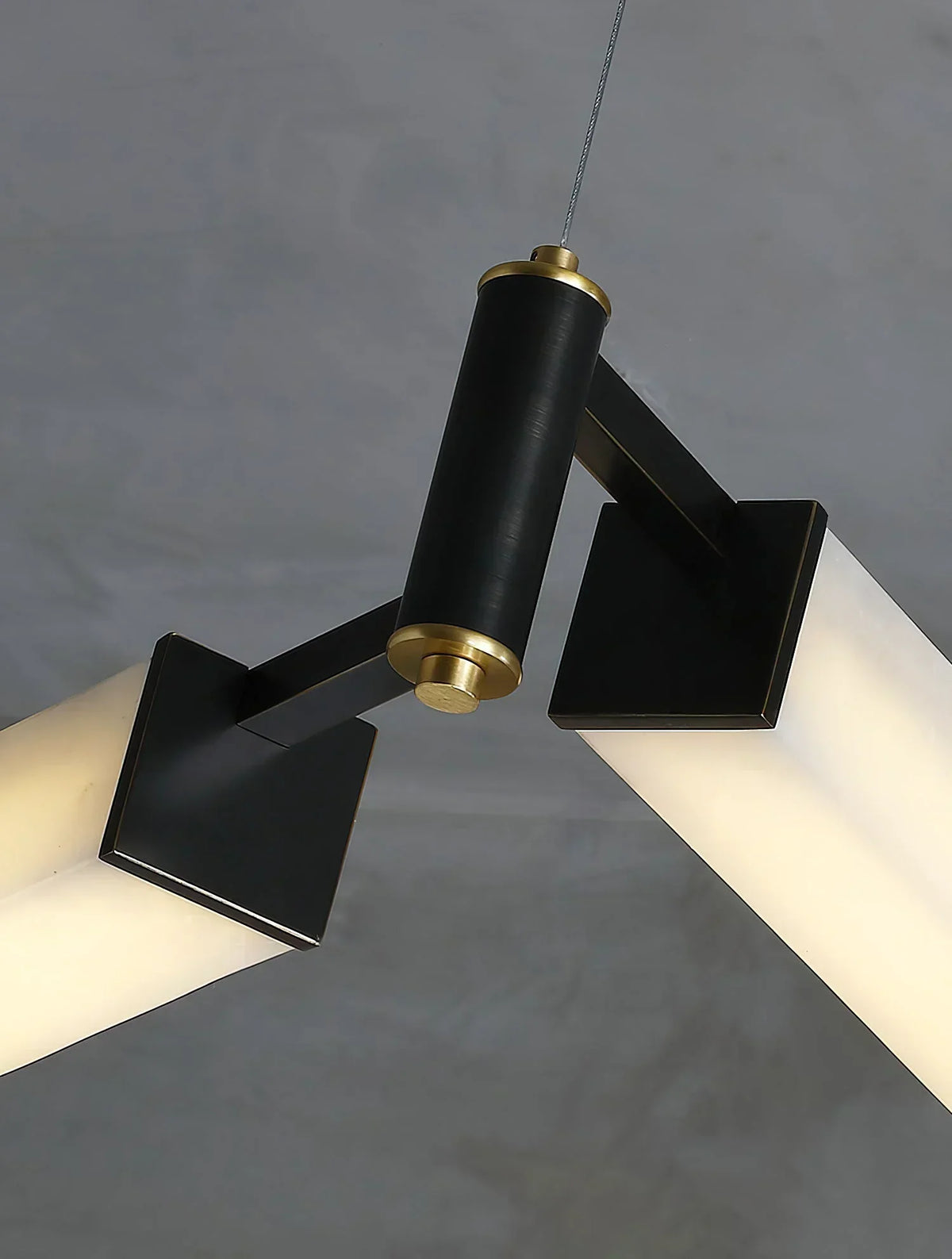 Resident Alabaster Modern Black Chandelier – Alabaster detail 12