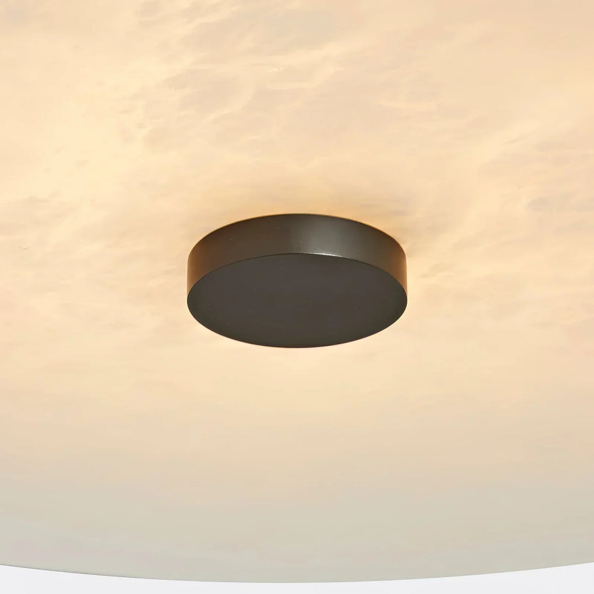 Round Ankeny Alabaster Ceiling Lamp – Alabaster detail 9