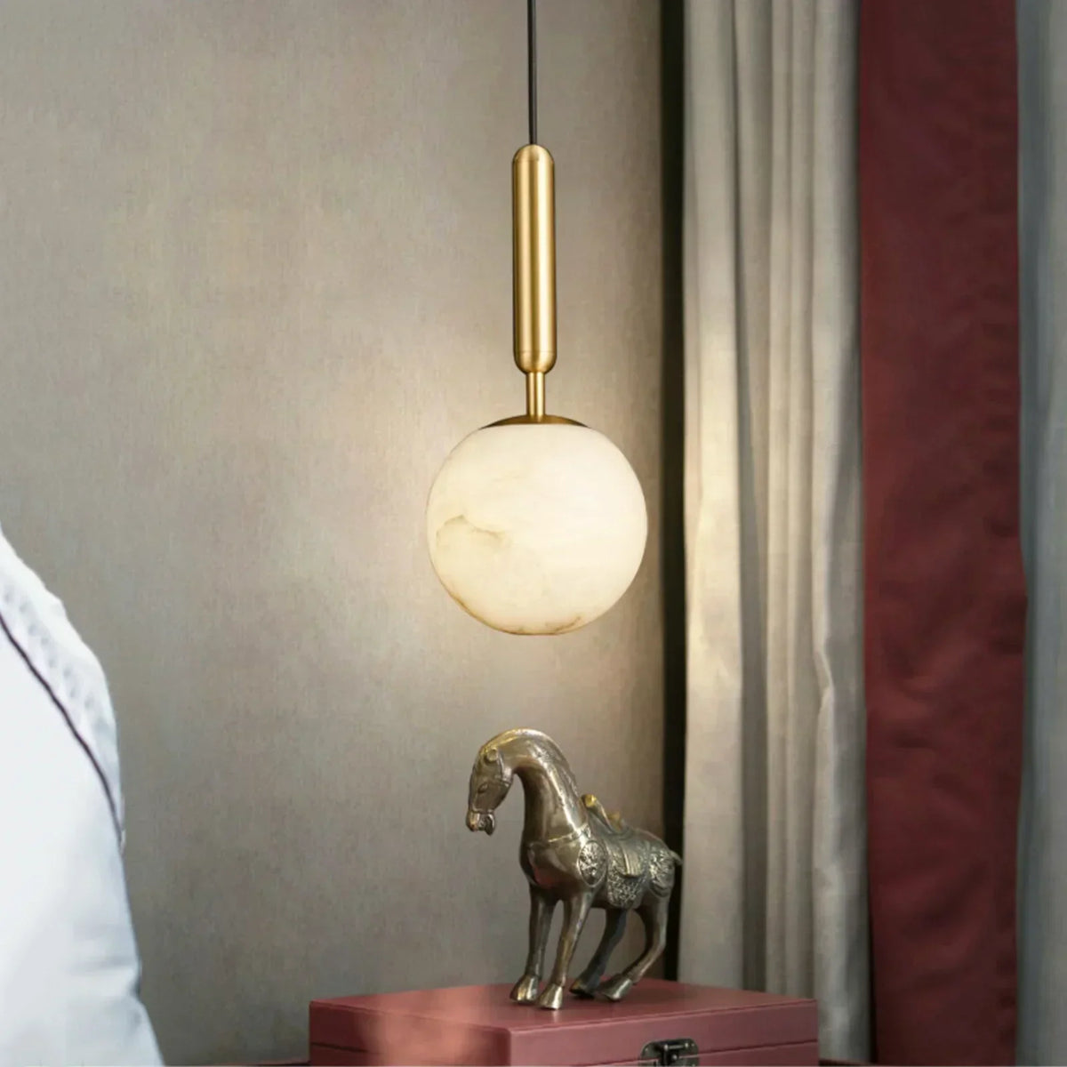 Round Bosso Alabaster Pendant Lamp – Alabaster detail 2