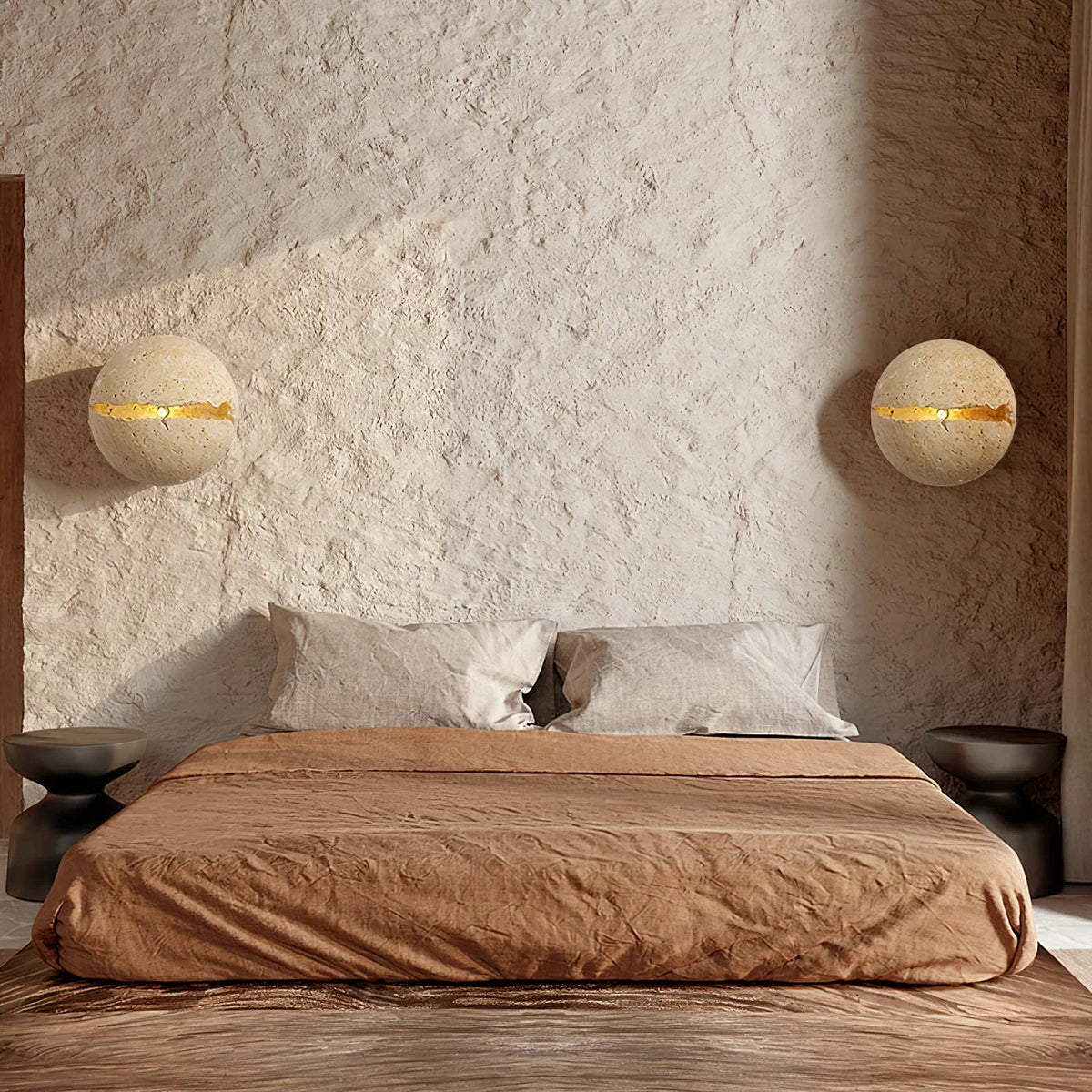 Round Crackle Travertine Wall Lamp – Travertine detail 4