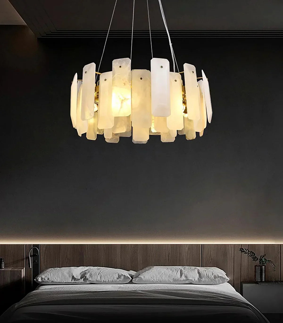 Round Noah Alabaster Chandelier – Alabaster detail 5