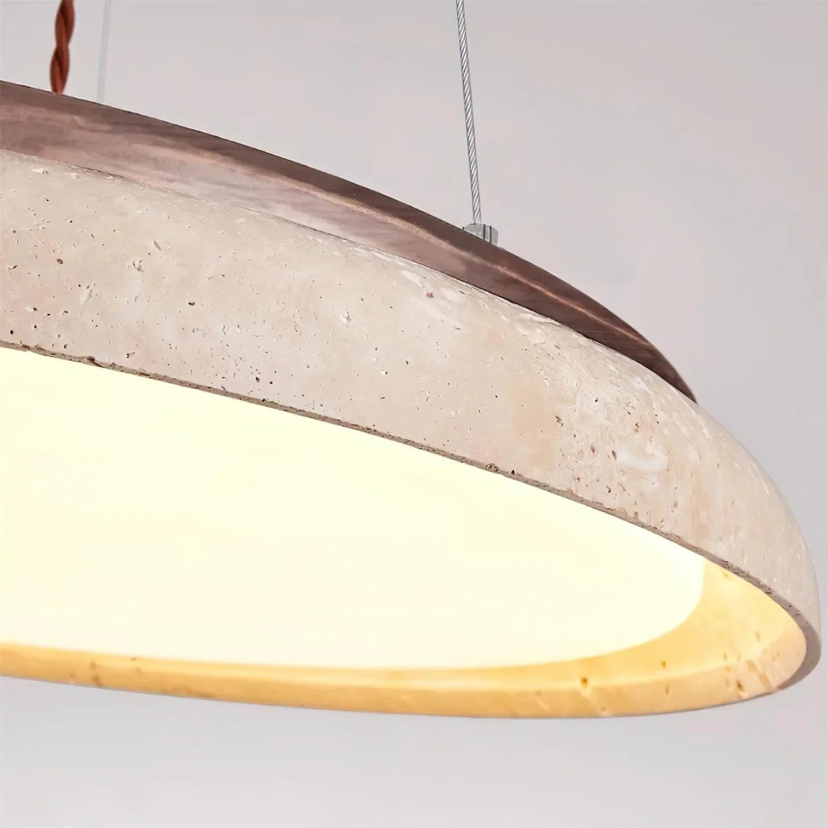 Round Piedra Travertine Pendant Lamp – Travertine detail 10