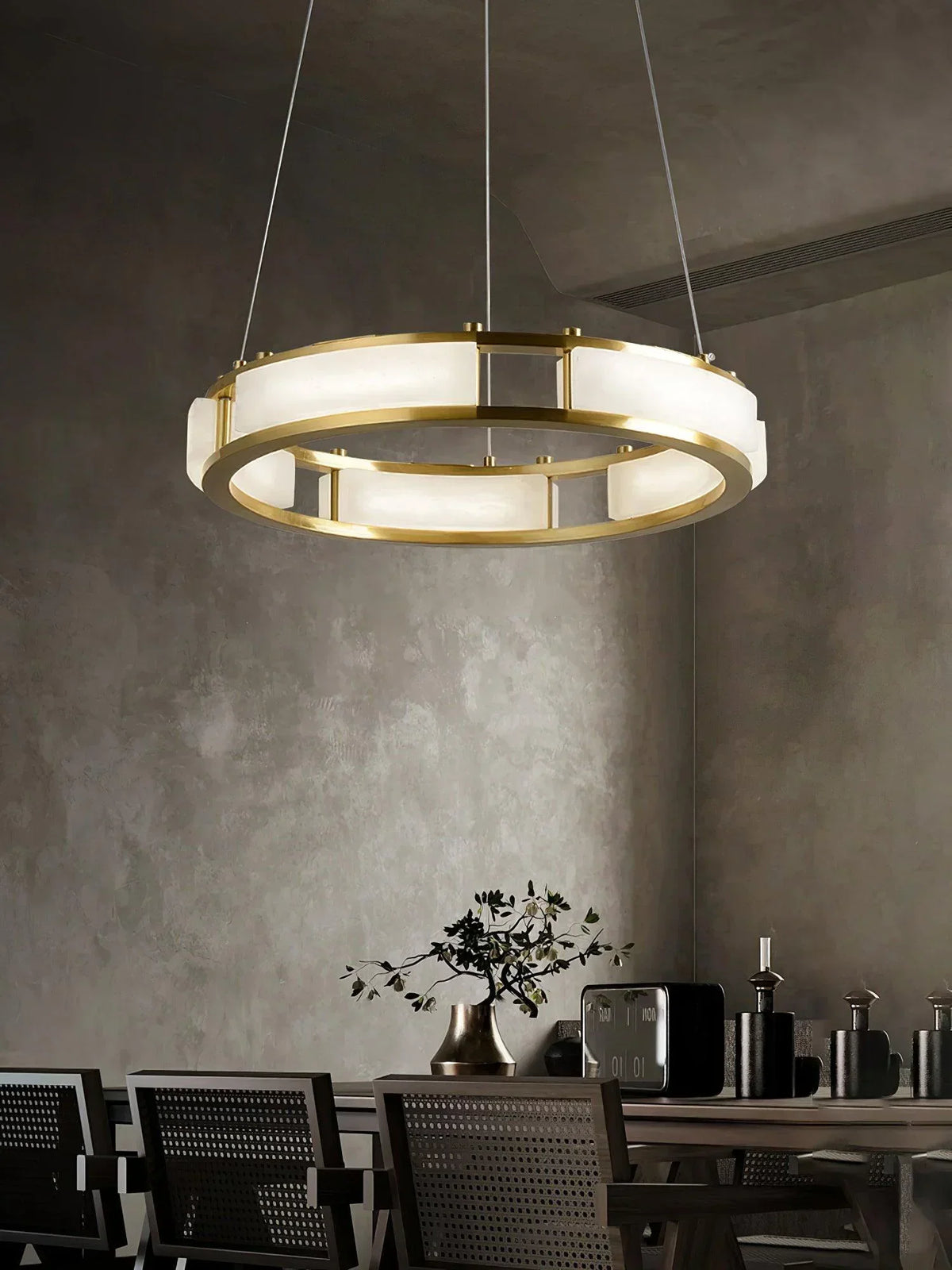 Round Qatar Modern Alabaster Chandelier – Alabaster detail 9