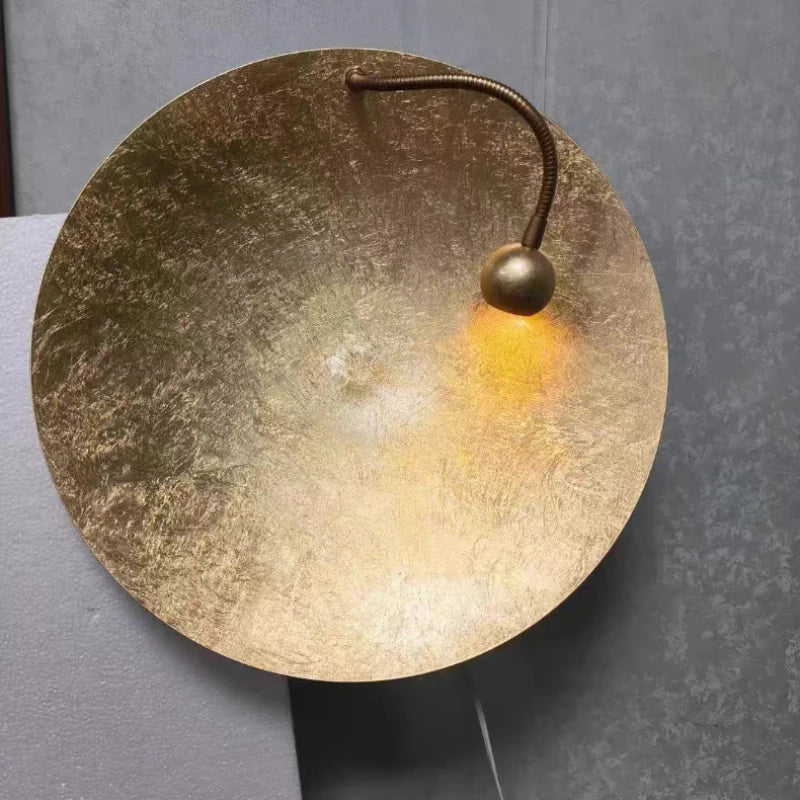 Atmosphere LED Wall Light 3000K Gold Metal Art Deco