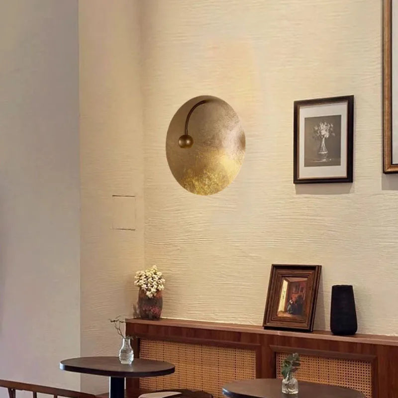 Atmosphere LED Wall Light 3000K Gold Metal