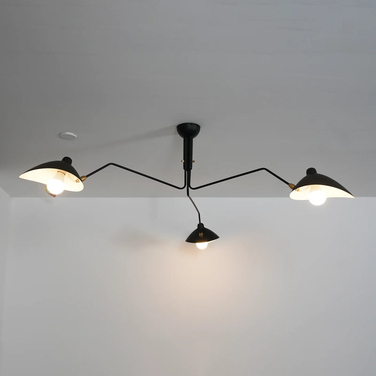 Serge Mouille Brass Ceiling Light A – Brass detail 20