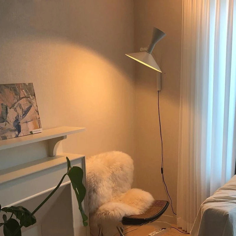 Italy Designer Wall Light Living Room Rotatable Sconce