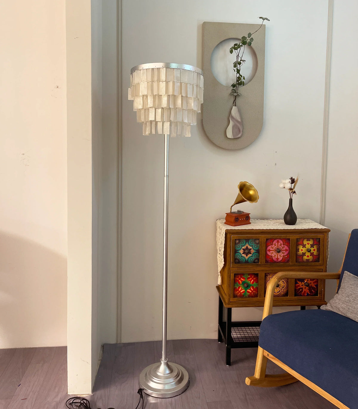 Skye Tiered Iron Floor Lamp – Iron detail 8