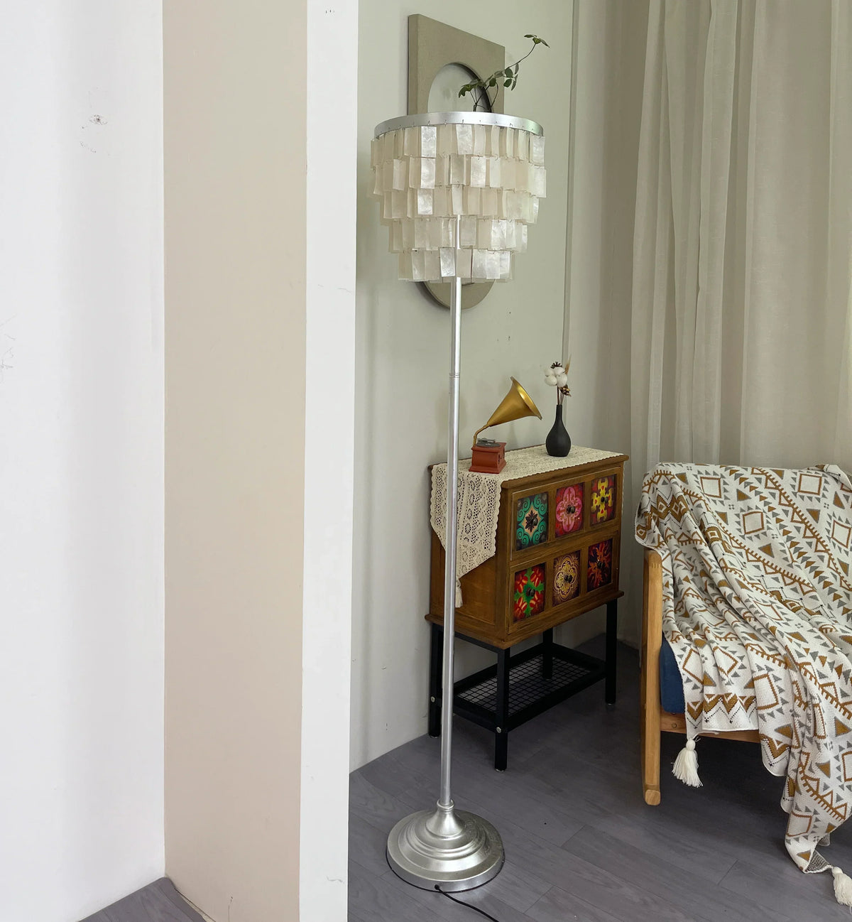 Skye Tiered Iron Floor Lamp – Iron detail 13