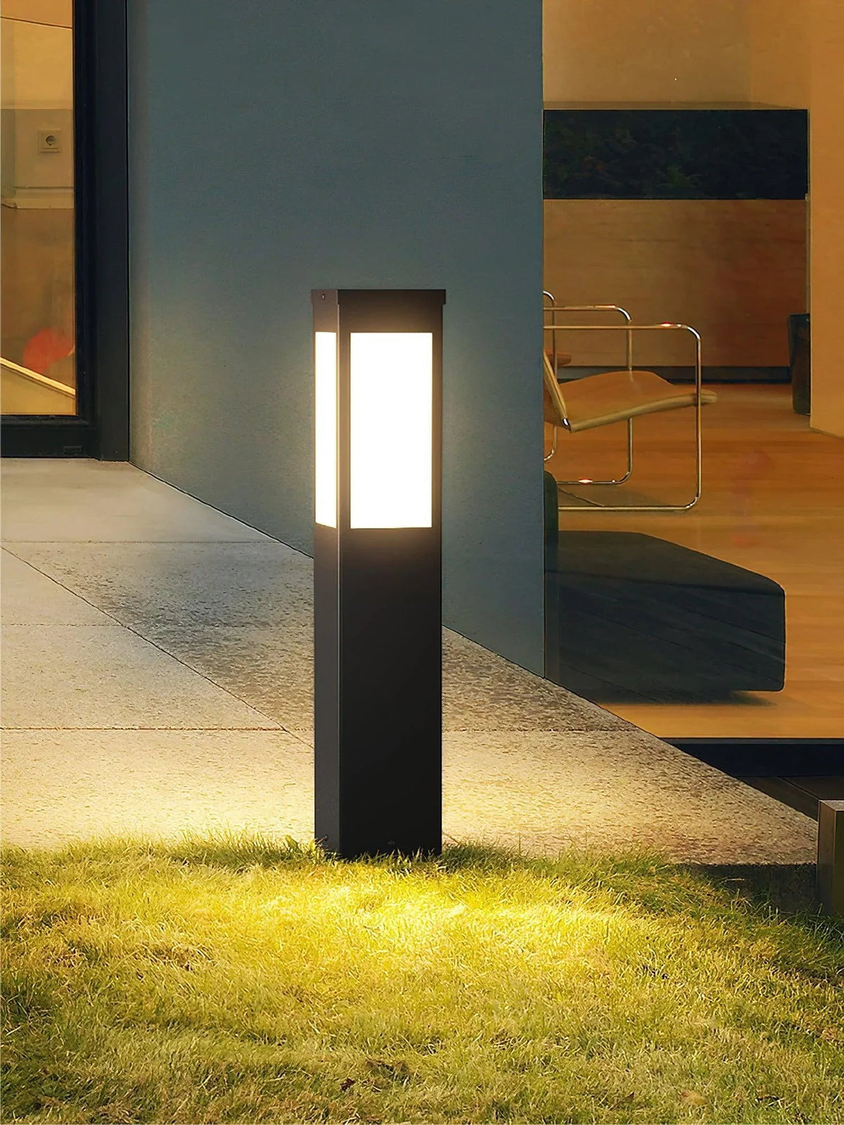 Square Modern Bollard Outdoor Iron Light – Iron detail 4